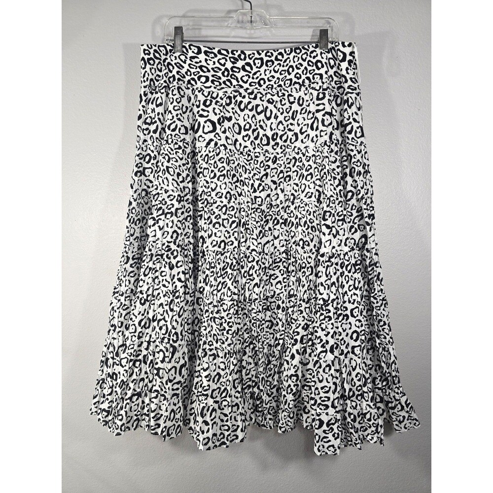 Jones New York Signature Size 14 tiered cheetah/leopard Midi Broomstick skirt AJ